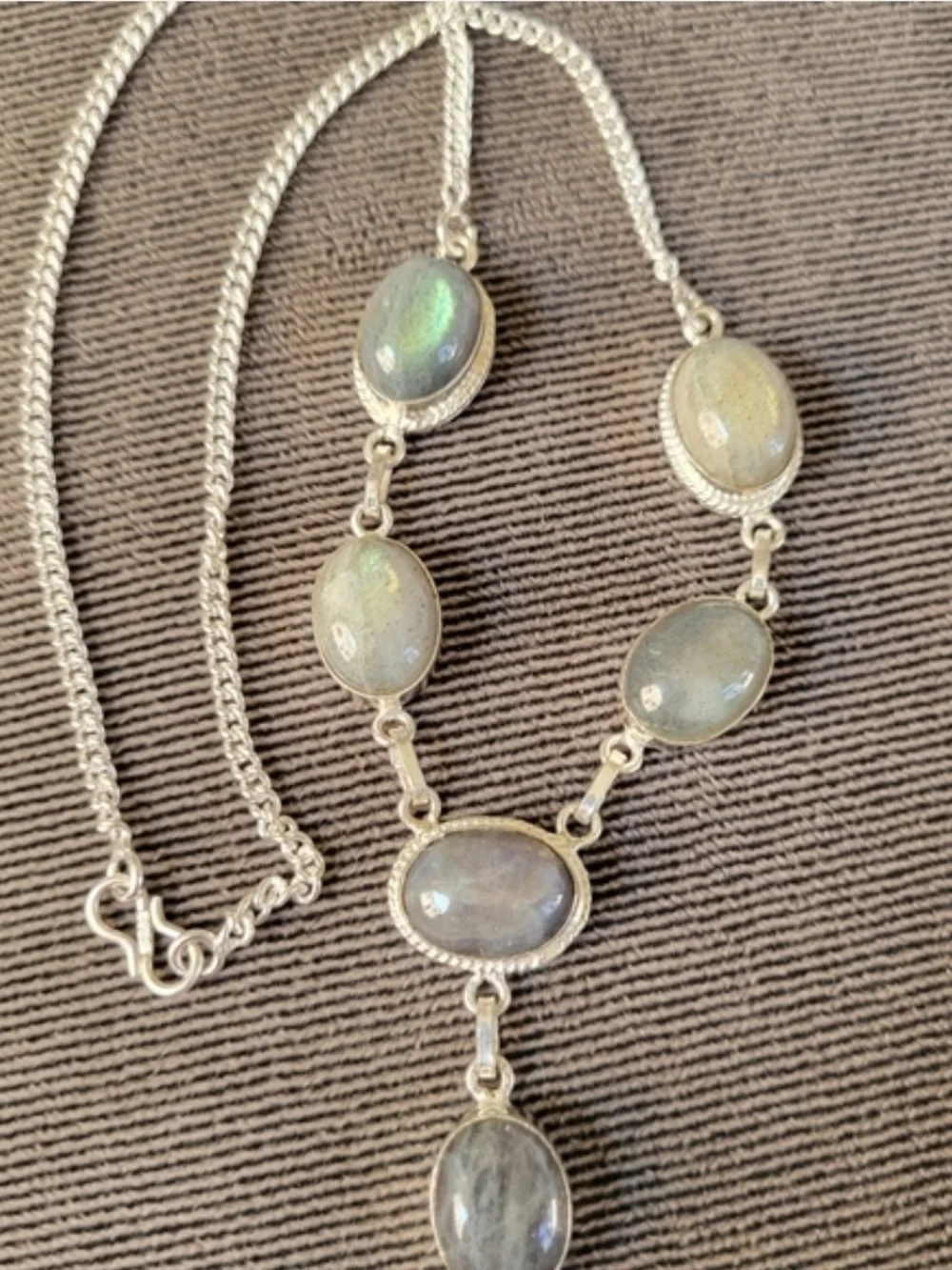 Sterling Silver Labradorite Oval Link Bracelet - Iridescent Gray - Picture 2 of 3